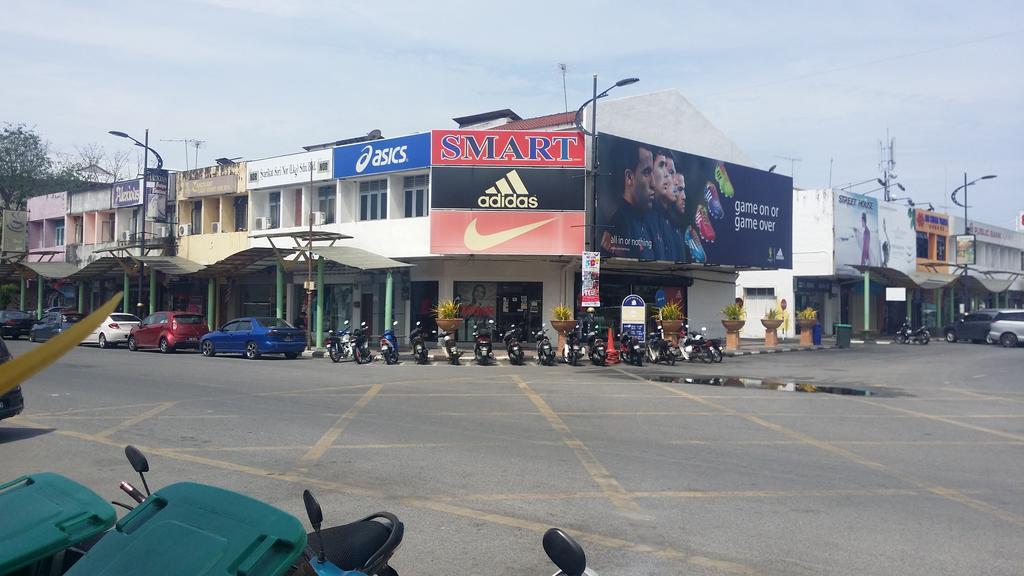 Sunderland Motel Kuah Exterior foto
